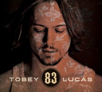 Singer- Songwriter Tobey Lucas mit neuem Album '83'