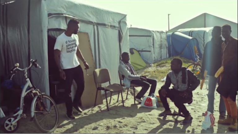 Afrikan Boy zeigt mit "Border Business" Doku und Video aus dem Refugee Camp in Calais