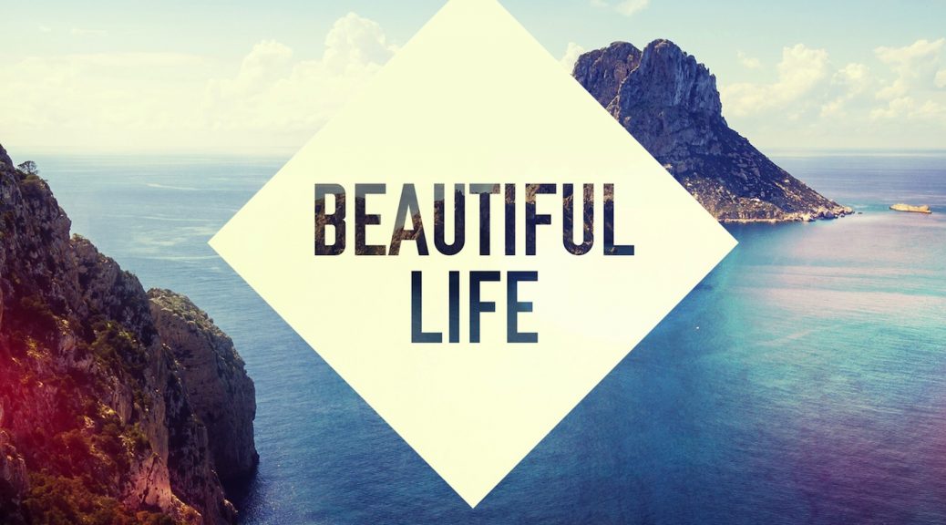 Lost Frequencies feat. Sandro Cavazzo „Beautiful Life“
