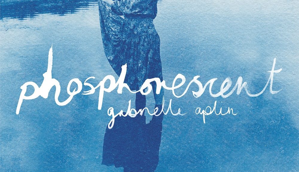 GABRIELLE APLIN - Track Pre-Listening und Fan-Video Premiere von 'Don't Know What I Want' - Neues Album 'PHOSPHORESCENT' erscheint am 13. Januar 2023